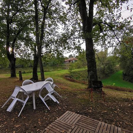camping de la chagnée Saint-Aubin-le-Cloud Chambre photo