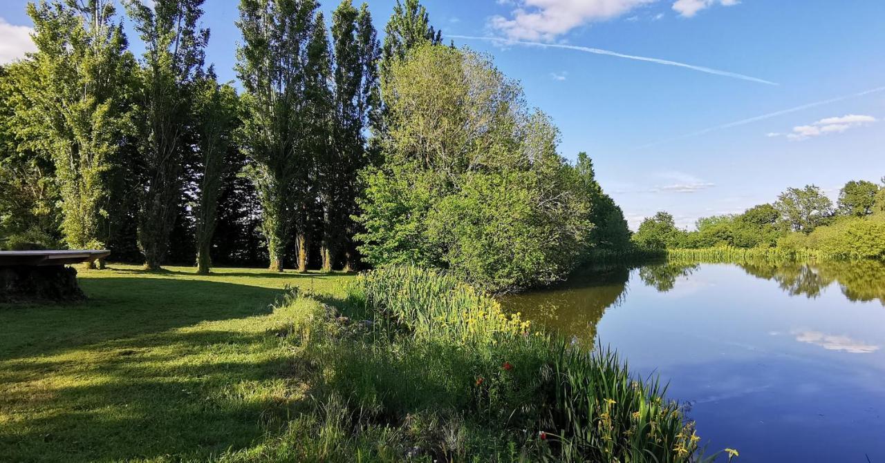 camping de la chagnée Saint-Aubin-le-Cloud Extérieur photo