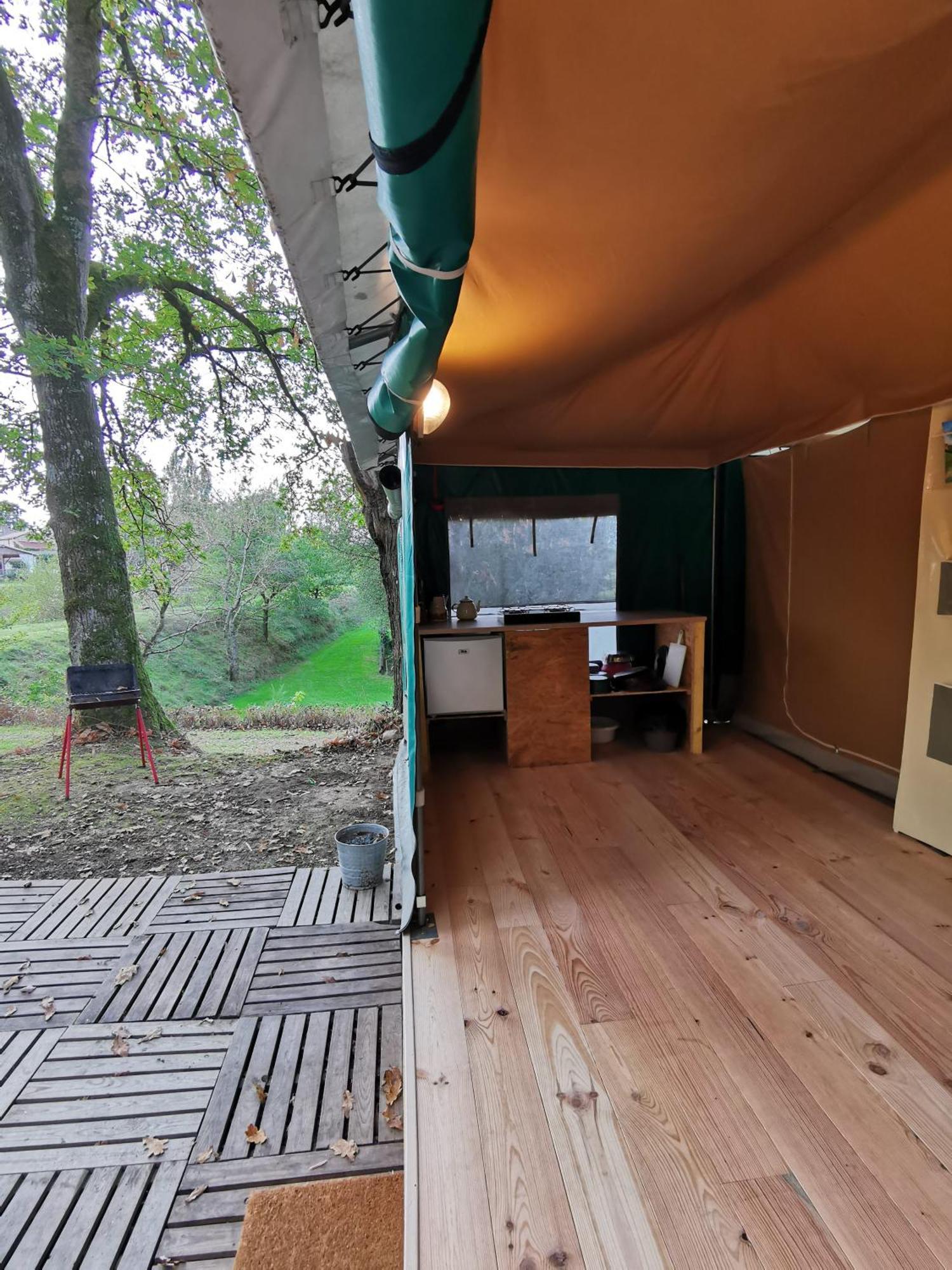 camping de la chagnée Saint-Aubin-le-Cloud Chambre photo